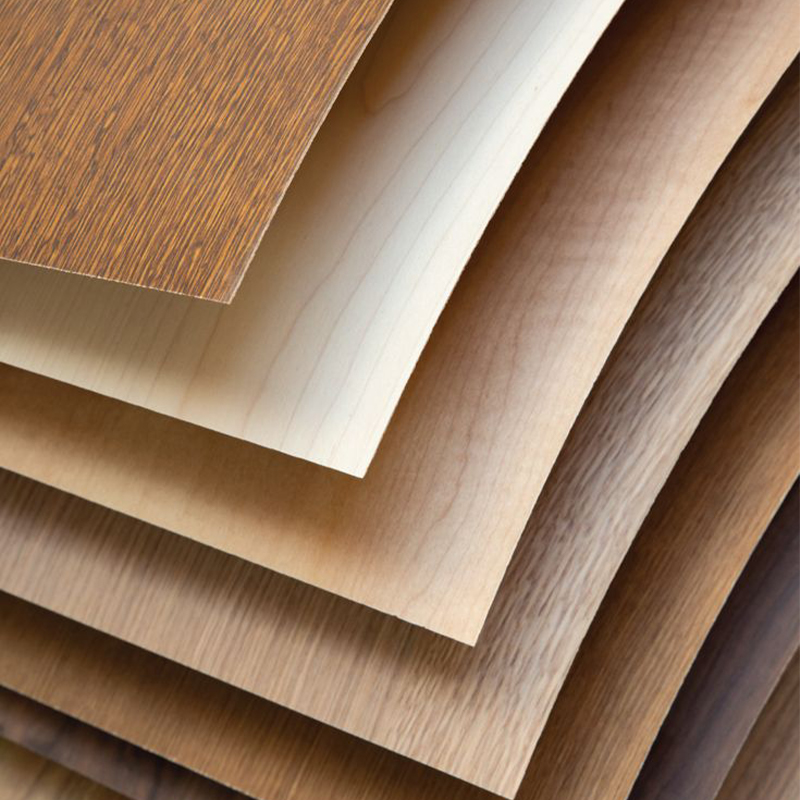 Feuilles HPL effet bois pour mobilier et agencement intérieur au Maroc